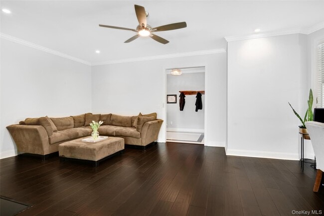 Building Photo - 57 Pintard Ave