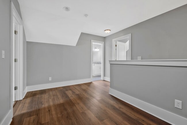 Building Photo - 203 Eastover St