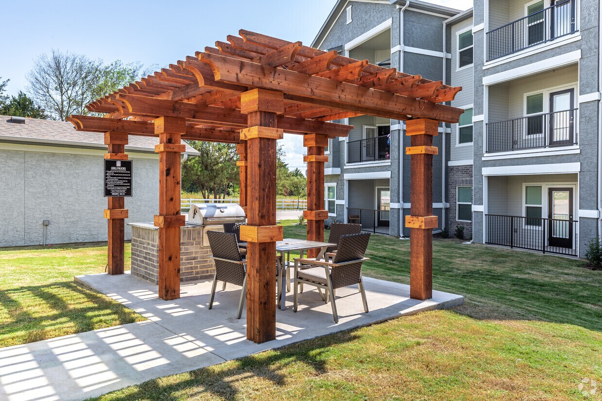 Plum Tree Apartments Kaufman inspire ideas 2022