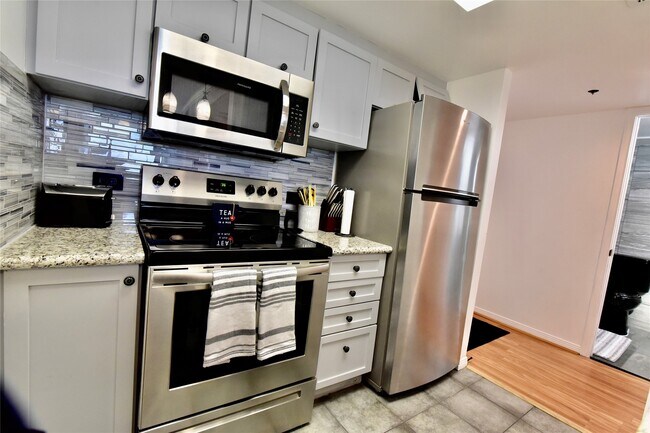 Building Photo - 3525 Sage Rd