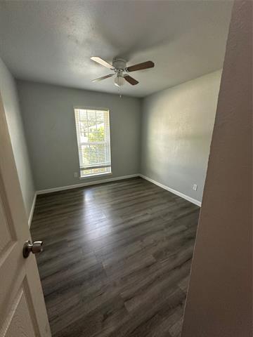 Building Photo - 6524 Blue Grass Dr