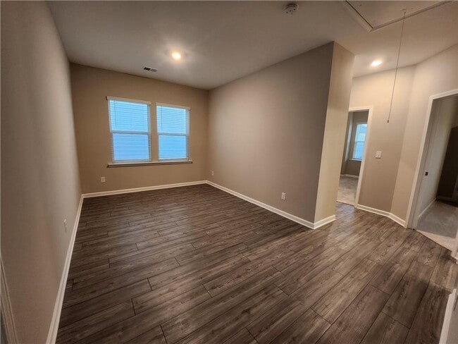 Building Photo - 3417 Park Pointe Cir