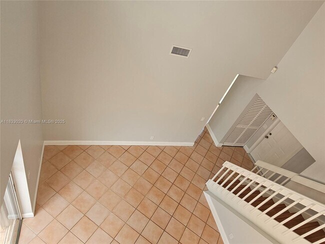 Building Photo - 1359 Springside Dr