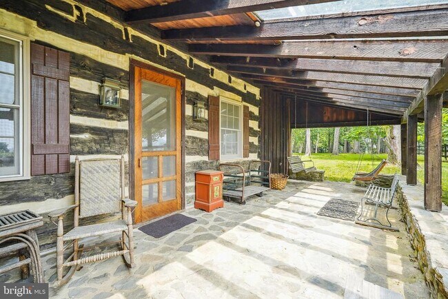 Building Photo - 18285 Foundry Rd