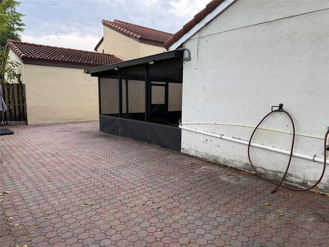 Building Photo - 17321 NW 63rd Ave