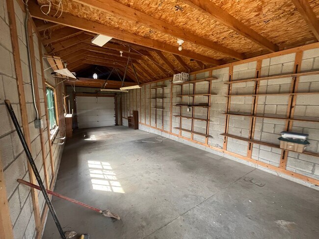 Building Photo - 710 S Fess Ave
