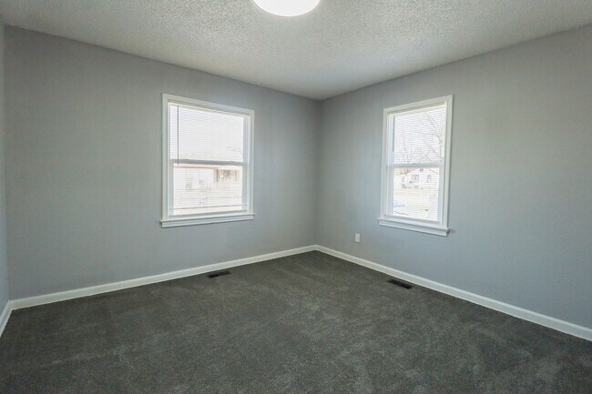 Building Photo - AVAILABLE NOW | VOUCHERS WELCOMED | 4 Bed | 2 Bath | West Tulsa