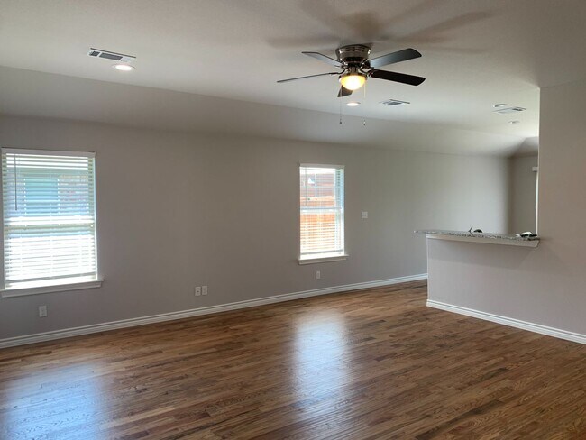 Building Photo - House for Lease in Sherman