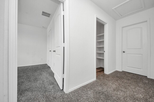 Building Photo - 1123 Tempranillo Wy