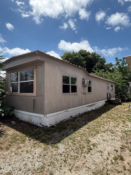 Building Photo - 920 Boardwalk Ln