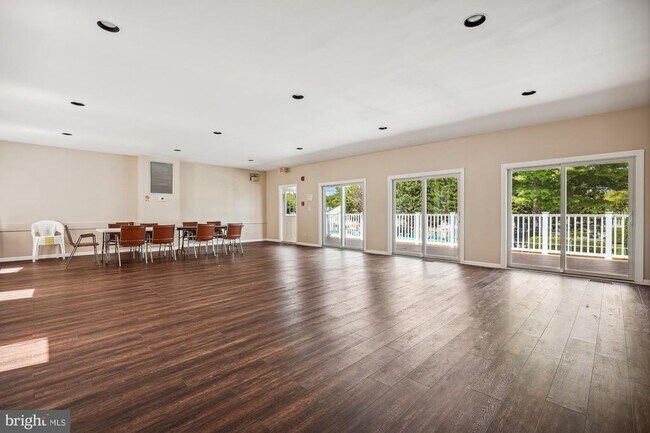 Building Photo - 11407 Herefordshire Way