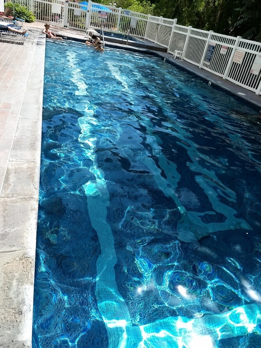 POOL - 10535 Wilshire Blvd