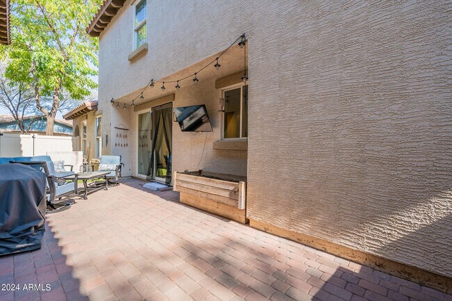 Building Photo - 3884 S Posse Trail