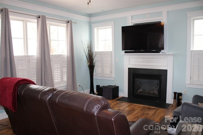 Building Photo - 18615 Bonham Ln