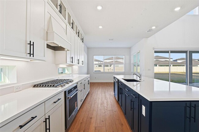 Building Photo - 6962 Jared Oaks Dr