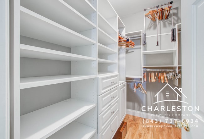 Building Photo - **FULLY FURNISHED TWO BEDROOM CONDO, UTILITIES INCLUDED!**