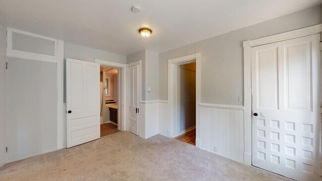 Building Photo - 2630 Stanton Ave