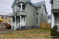 Building Photo - 473 Howard Ave