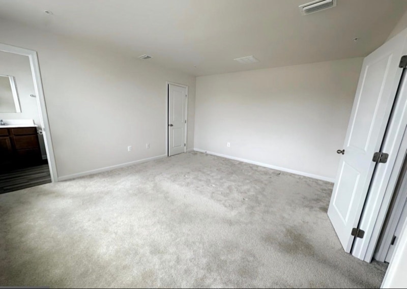 Building Photo - 83 Charlotte St