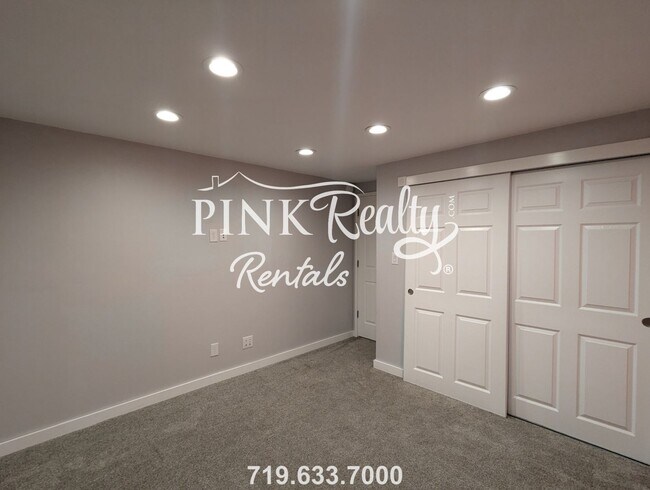 Building Photo - 4546 Del Verde Dr