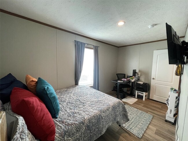 Building Photo - 20410 Telge Rd