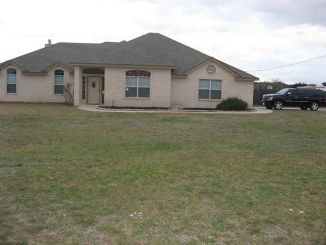 Primary Photo - 761 County Rd 3340, Kempner, Texas 76539