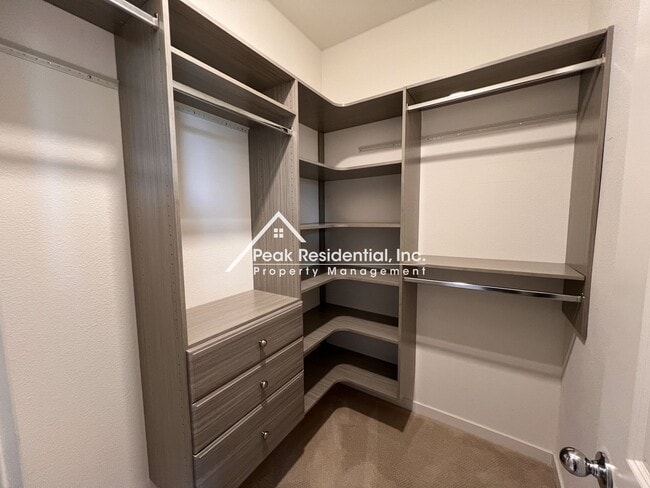 Building Photo - Updated 3bd/3ba North Natomas Townhouse