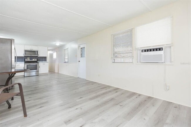 Building Photo - 6610 Avocado Dr