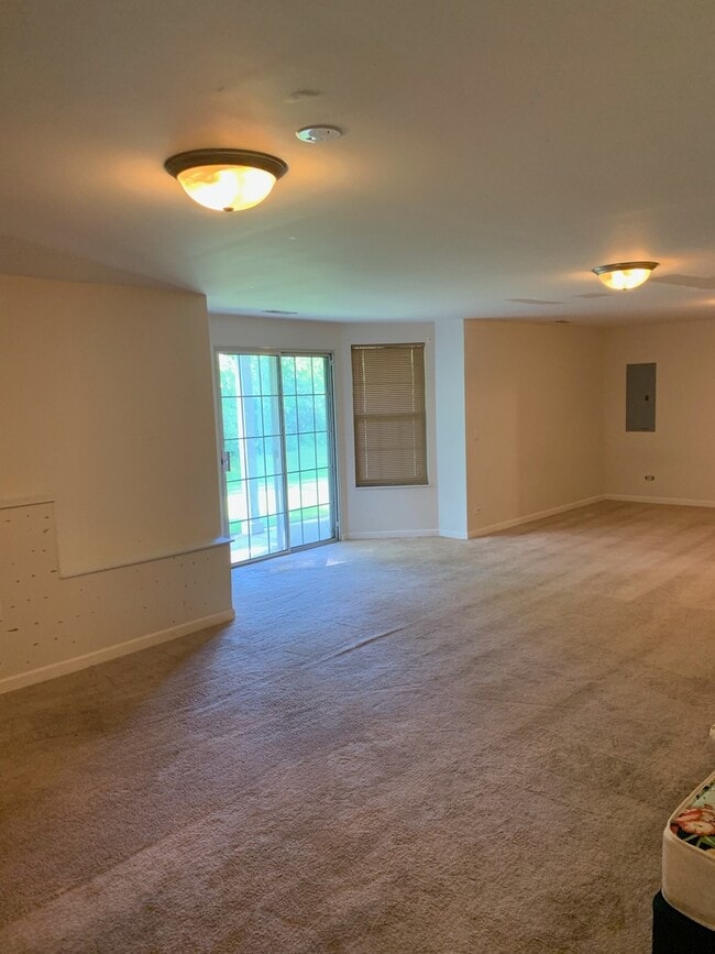 Building Photo - 257 Rainier Way