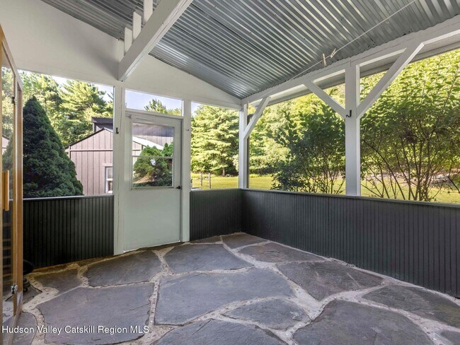 Building Photo - 43 Cole Bank Rd