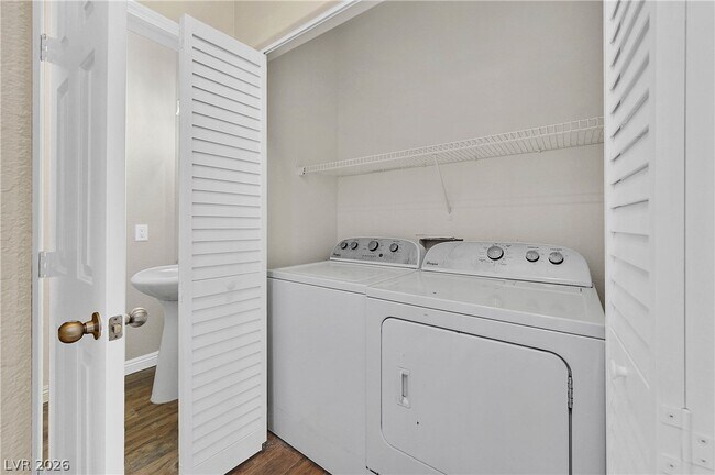 Building Photo - 6355 Urban Creek Ct