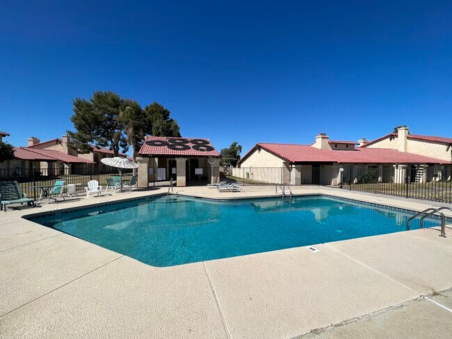 Building Photo - 2155 S 14th Ave