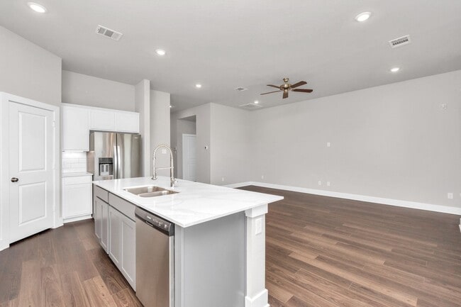 Building Photo - The Linden – Modern Comfort Meets Resort-Style Living