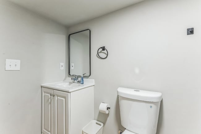 Building Photo - 2265 Wildwood Dr