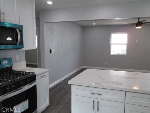 Building Photo - 852 N Davidson Ave