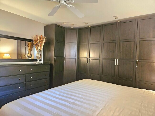 Building Photo - 3208 SE 11th St