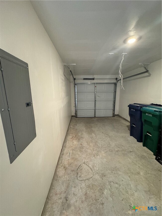 Building Photo - 1274 Lehmann Dr