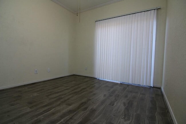Building Photo - 9400 Bellaire Blvd