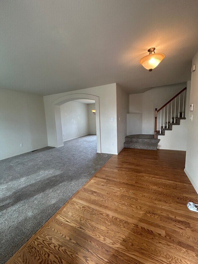 Building Photo - 9060 Strand Way