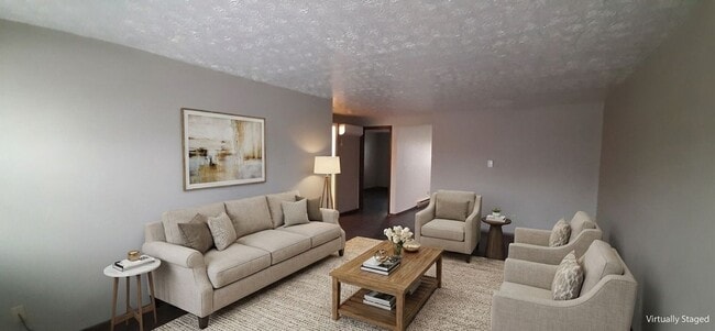 Interior Photo - Royal Oaks Apartments