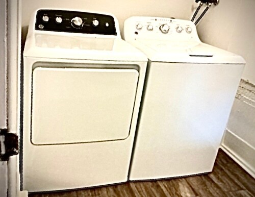 In unit laundry - 45 Elm St