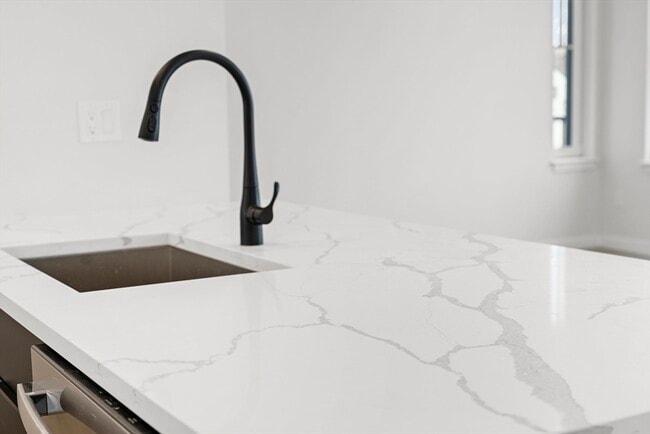 Building Photo - 24-28 Mt Pleasant St