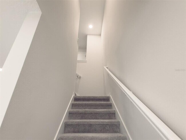 Building Photo - 551 Pothos St