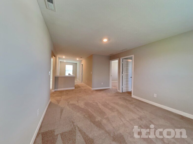 Building Photo - 2069 S Copperstone Dr