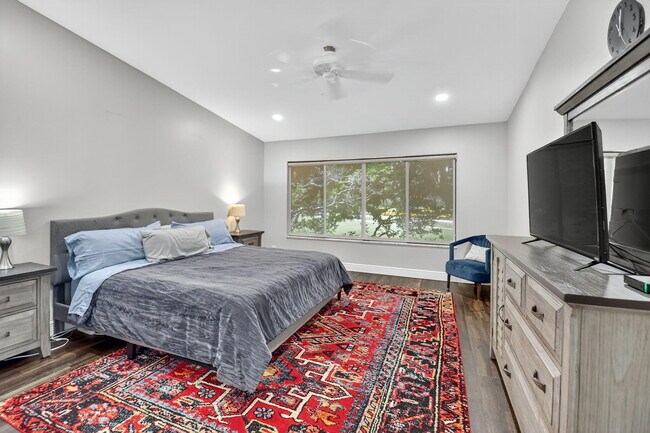 Building Photo - 15307 Strathearn Dr