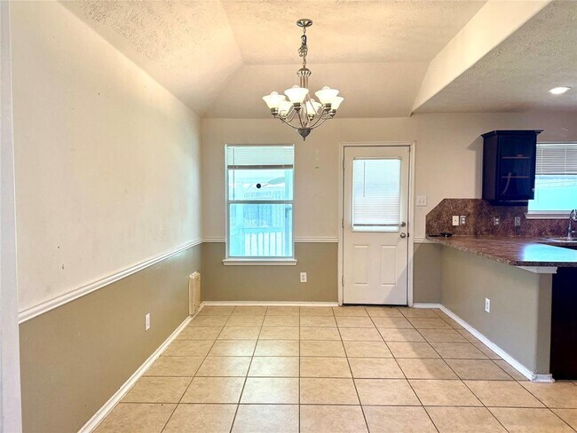 Building Photo - 4762 Lonestone Cir