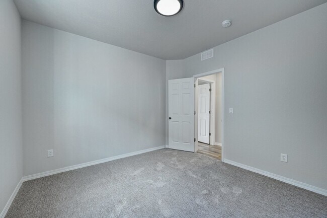 Building Photo - $3,100 - 4-Bed, 3-Bath Home in Co Springs ...