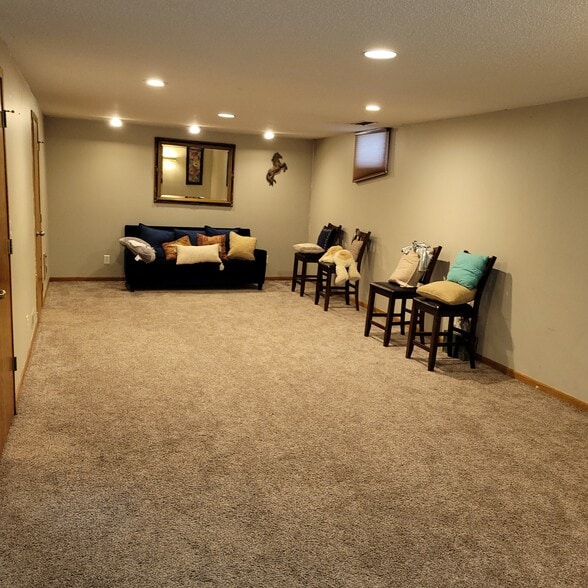 lower level family room - 2248 139th Ave NW