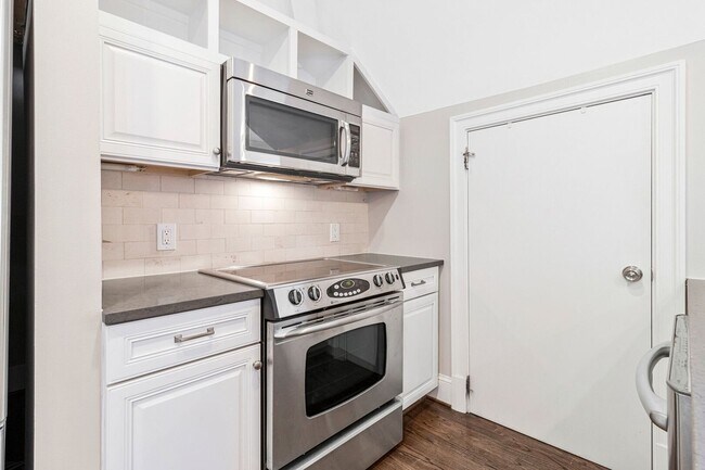 Building Photo - 3324 18th St NW