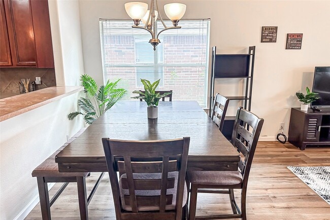 Building Photo - 12426 Gershwin Oak St